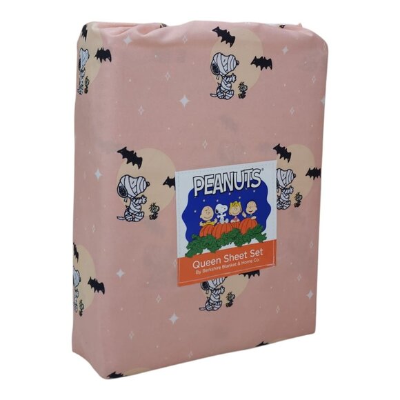 Peanuts Queen Sheet Set By Berkshire Pink Halloween Snoopy Bats - Picture 2 of 7